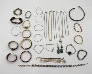 83 CostumeJewelryNecklacesBraceletsWatchesEarrings