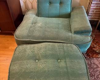 39 1950sChaiseStyleChairOttoman
