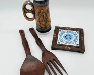 81 LargeWoodenHangingForkSpoonCeramicTrivetBeerStein
