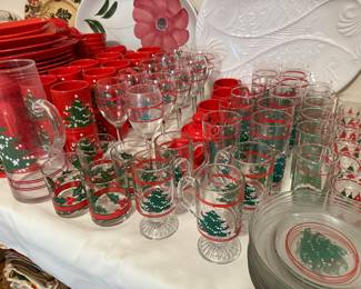 * #66 Waechtersbach Germany Red Christmas Tree set of 107 Pieces $400.00