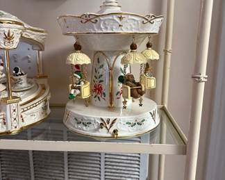 #62 Lennox Carousel Music Box Works $60.00
