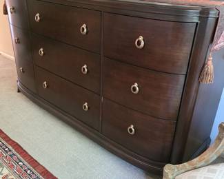 Beautiful 9 drawer dresser that matches the bed frame
5ft 11" long, 3ft 4" tall by 1ft 10" deep