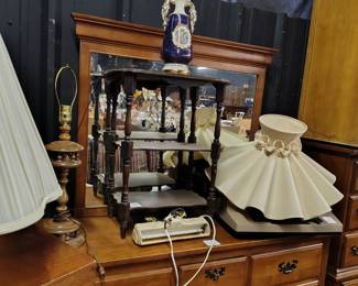 DRESSER