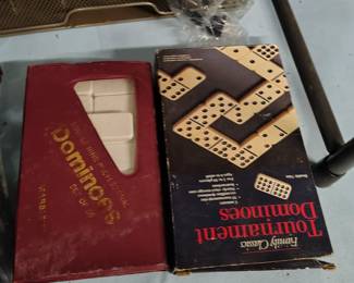 DOMINOS