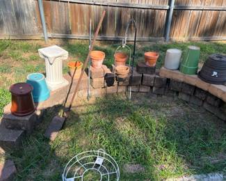 Lots of gardening pots to choose from both ceramic and terra-cotta