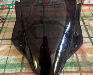 Motorcycle windshield