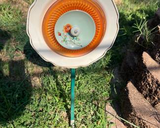 Garden Art with antique plates