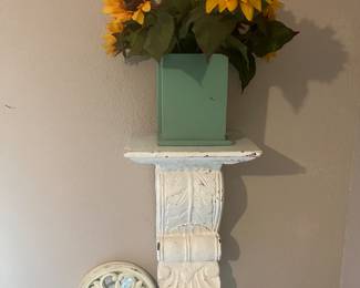 There’s a wonderful assortment of lots of wall hangings