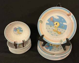 Tweety Bird Collector Plates And Bowls 