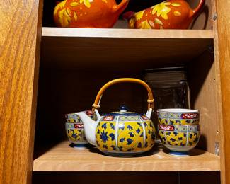 Japanese Blue & Yellow Floral Porcelain Bamboo Handle Teapot with 4 Cups