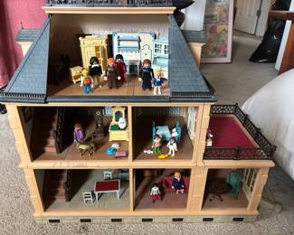 1995 Playmobil 5300 Victorian Mansion Dollhouse