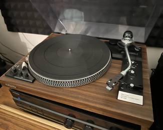 Panasonic Direct Drive Automatic Turntable – RD-2900 