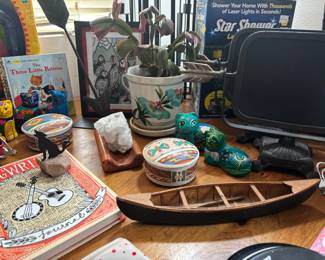 Studio Nova Santa Clarita Trinket Box