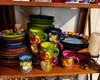 Gates Ware by Laurie Gates Peas in a Pod Dinnerware Set