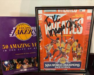 Magic Johnson Signed 1988 Lakers NBA World Champions Wheaties Box 
