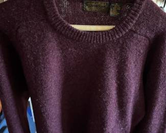 Eddie Bauer Men's Burgundy 100% Wool Crewneck Sweater – Size Medium
