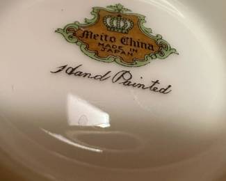 Meito China Hand Painted Dinnerware Set