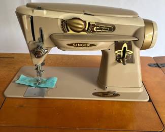 Antique Singer Sewing Machine Bundle Model 500A Rocketeer, Original Cabinet, Miniature Display Mac