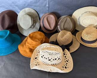 Casual Mens  Womens Hats  Fedoras, Straw Hats, Safari Styles  More