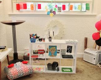 Colorful Art | Original Sculpture | MCM furniture | A/C and more ....