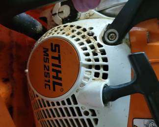 Stihl MS251C chainsaw