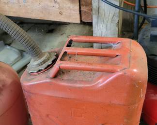 Metal US gas can