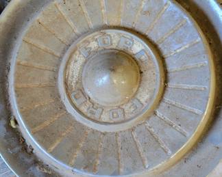 Ford hubcap