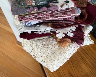 Runners and tablecloths