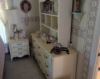 General House Hold Items that will be included in sale. Many rooms and items not yet imaged.