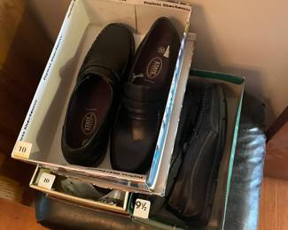 Shoes, size 9 & 10