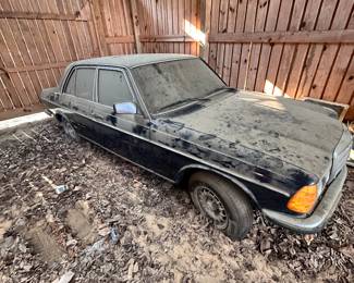 84 Mercedes-Needs Battery and Fuel Pump-Taking Offers