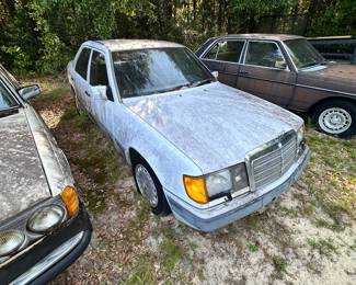 91 Mercedes 300E-Needs Battery and Fuel Pump-Taking Offers