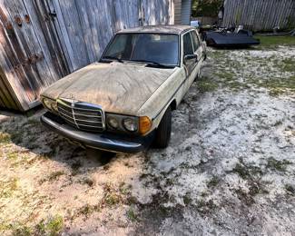 81 Mercedes-Needs Battery-Starts and Runs-Taking Offers