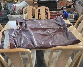 4764  6 Person Table with Chairs and Leaf Extenders 