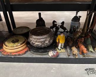3022  Barometer, Clock, Figurines, Bowl and Trumpet 