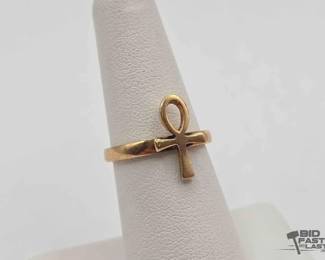 814  10k Gold Ankh Ring, 2.8g 