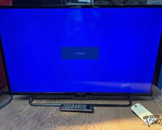 7024  39 Element TV 