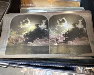 2248  Collection of Stereoptican Cards  Photographs 