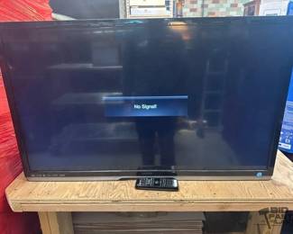 7030  42 Vizio TV 