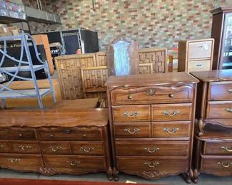 4230  4 Piece Bedroom Drawers Set 
