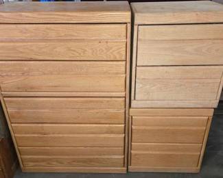 4724  Dresser Drawers  2 Bedside Drawers 