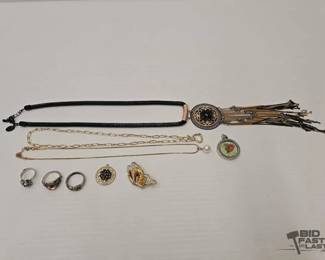 1038  Costume Jewelry 