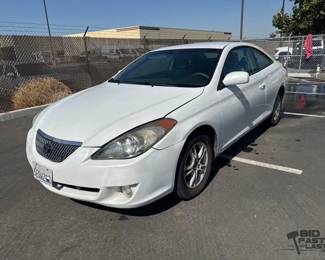 250  2004 Toyota Camry Solara 