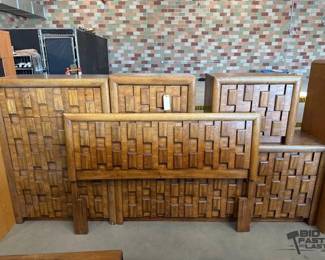 4294  5 Piece Bedroom Set 