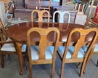 4200  Wooden Table with 6 Chairs 