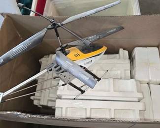 4842  RC Helicopter, Trains  Tracks 