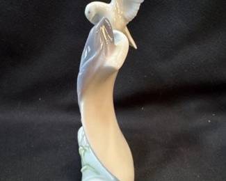 2508  Lladro Art Brings Us Together Scroll 