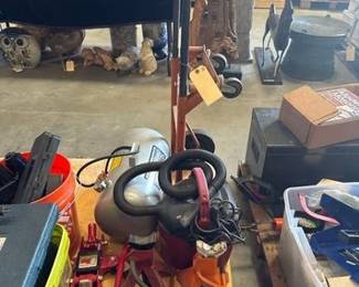 6324  Jack Stands, Floor Jack, Portable Air Tank, Dolly, and WetDry Vac 