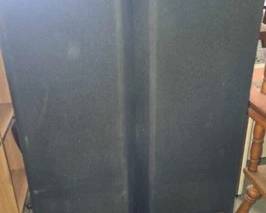 4258  2 Kef Speakers 