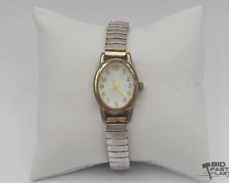 1122  Watch with Ealstic Band 